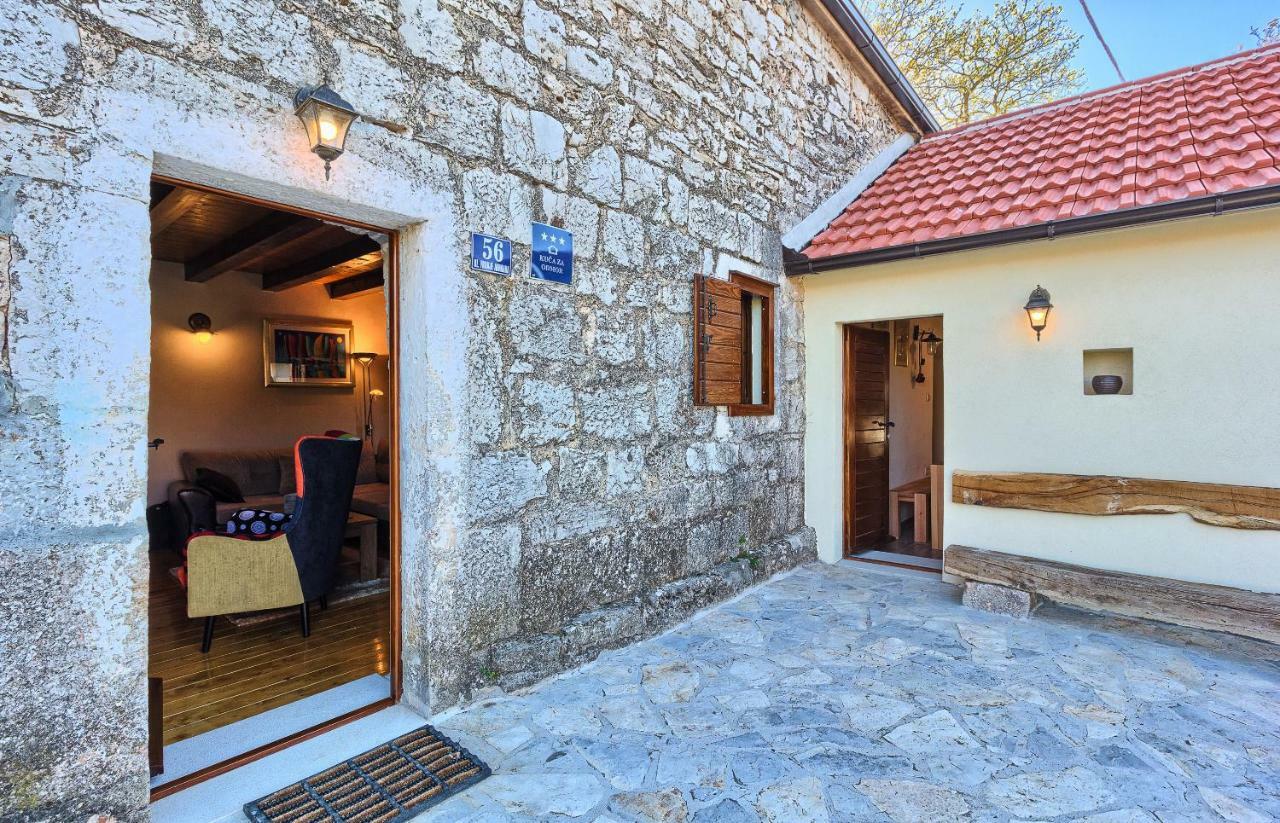 Biorine Dalmatia Stone House - Heated Poolゲストハウス エクステリア 写真