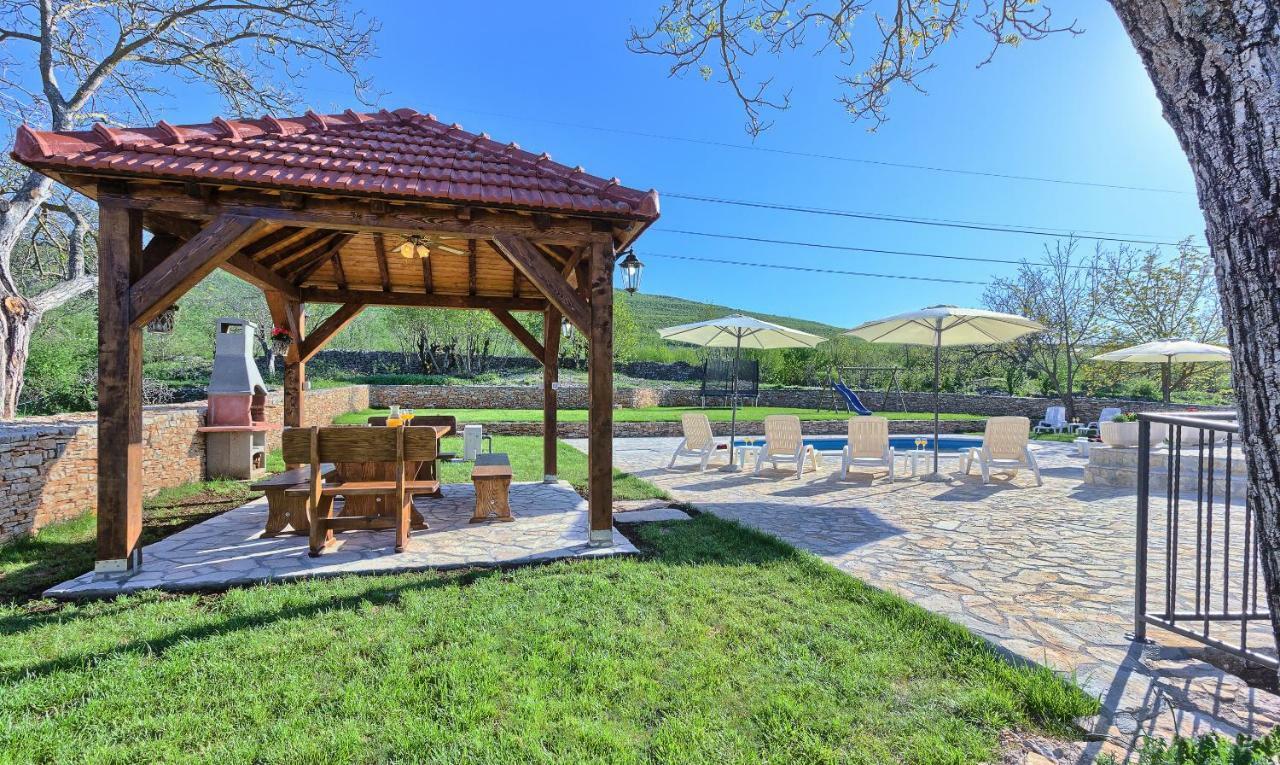 Biorine Dalmatia Stone House - Heated Poolゲストハウス エクステリア 写真