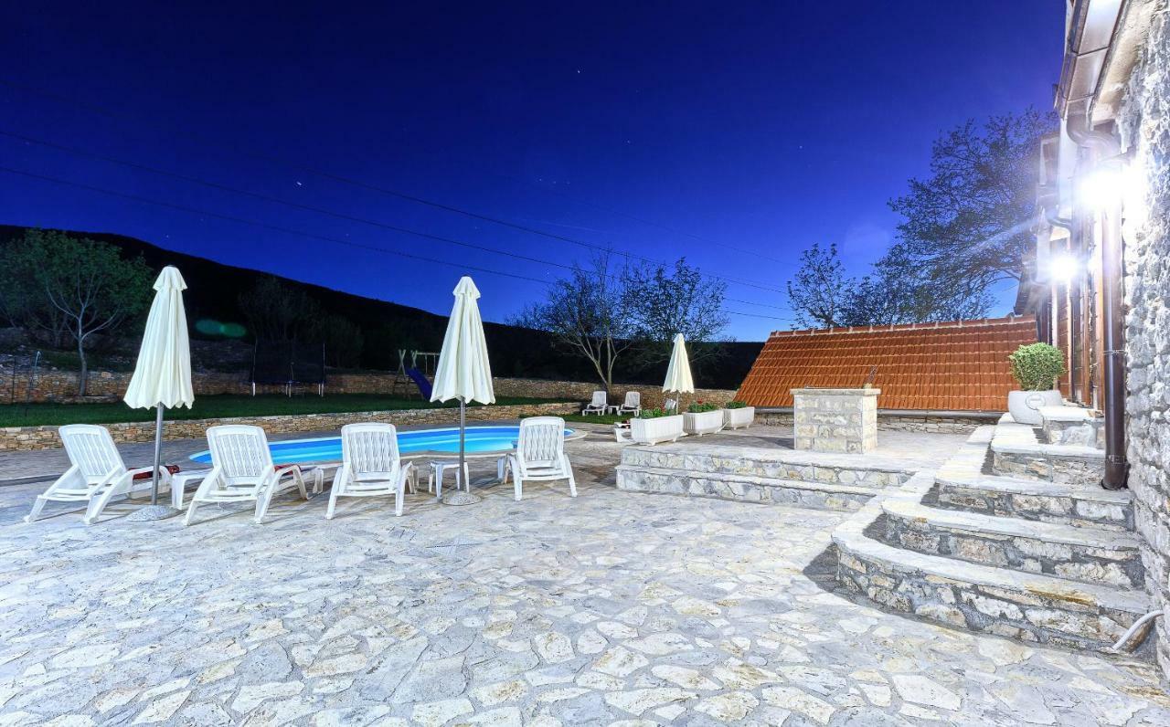 Biorine Dalmatia Stone House - Heated Poolゲストハウス エクステリア 写真