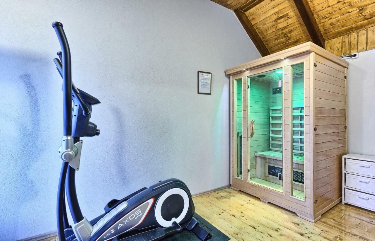 Biorine Dalmatia Stone House - Heated Poolゲストハウス エクステリア 写真