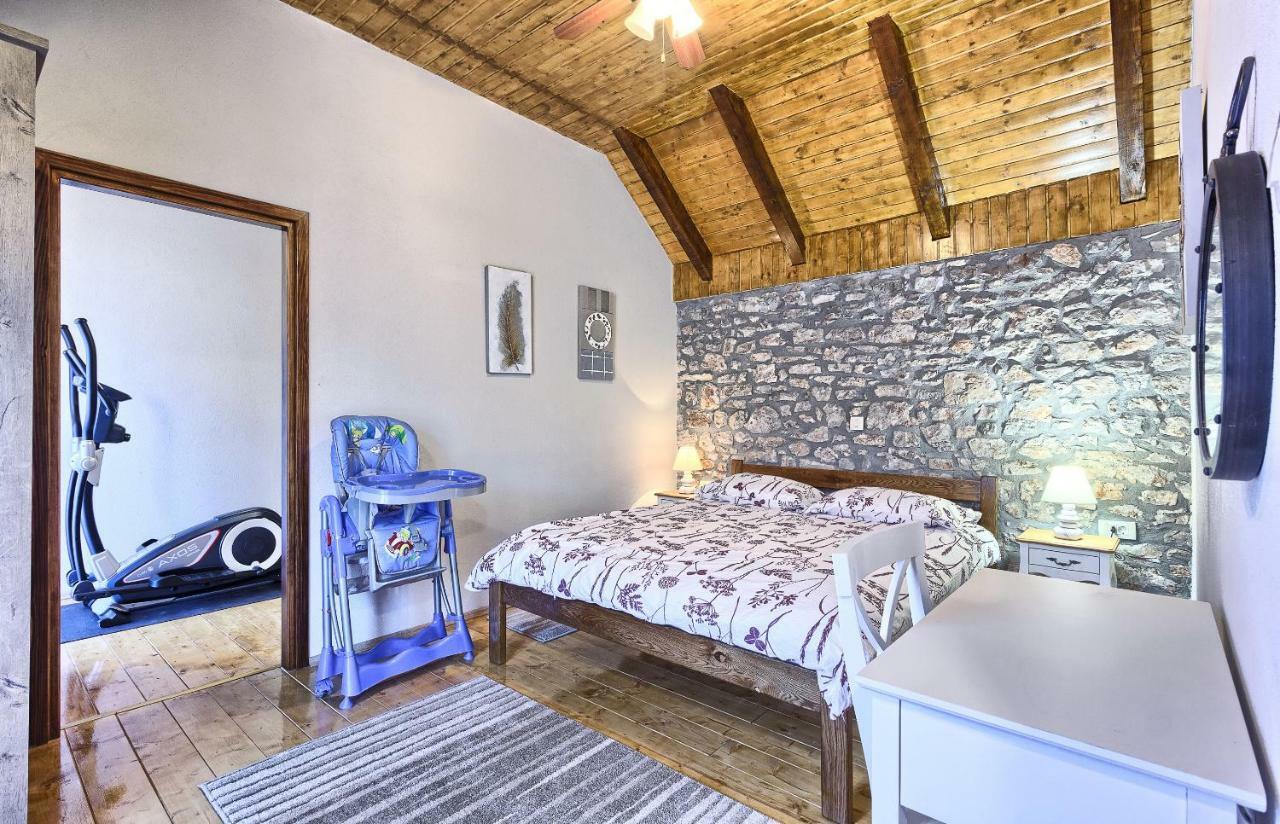 Biorine Dalmatia Stone House - Heated Poolゲストハウス エクステリア 写真