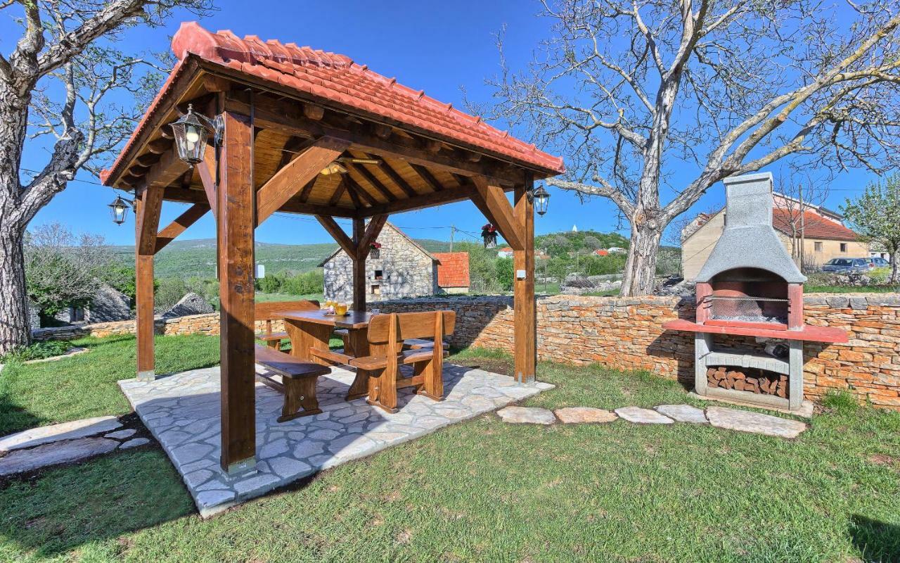 Biorine Dalmatia Stone House - Heated Poolゲストハウス エクステリア 写真