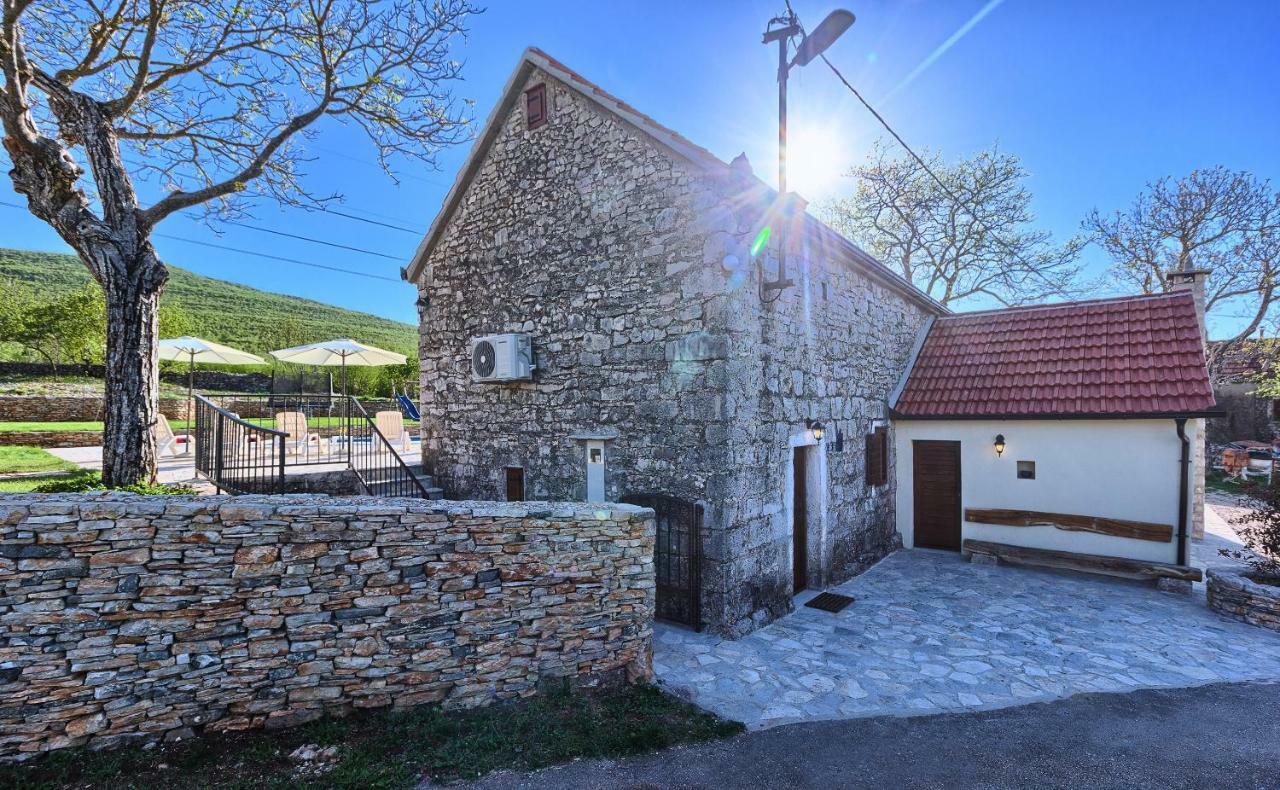 Biorine Dalmatia Stone House - Heated Poolゲストハウス エクステリア 写真