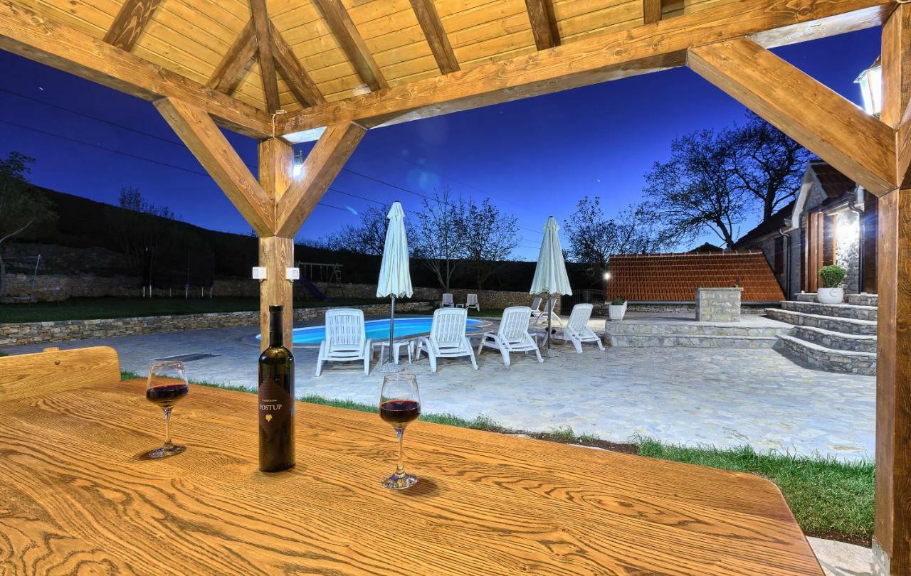 Biorine Dalmatia Stone House - Heated Poolゲストハウス エクステリア 写真