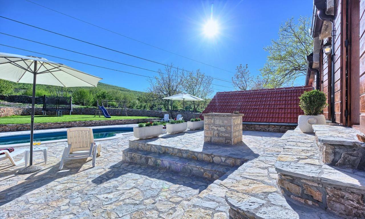 Biorine Dalmatia Stone House - Heated Poolゲストハウス エクステリア 写真