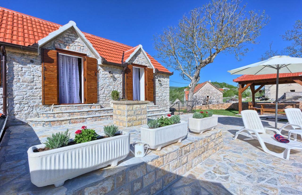 Biorine Dalmatia Stone House - Heated Poolゲストハウス エクステリア 写真
